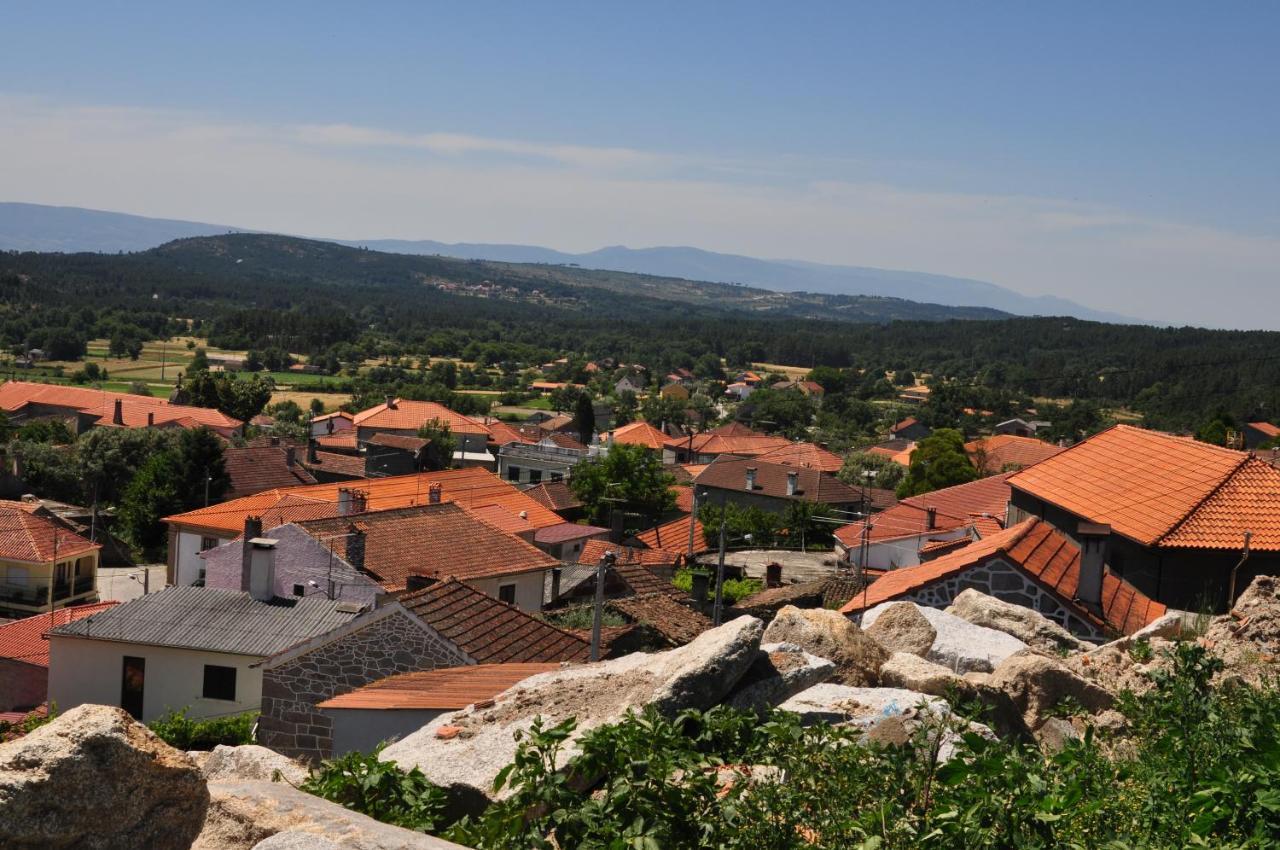 Вилла Pinheirinhos - Quinta De Sao Caetano Carapito Экстерьер фото